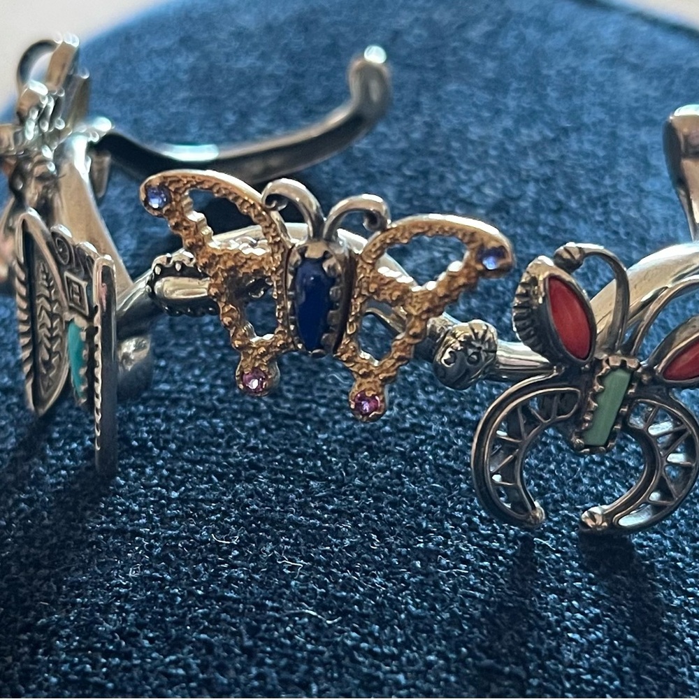 Veronica Diné Navajo Butterfly
Cuff Bracelet - Picture 14 of 16